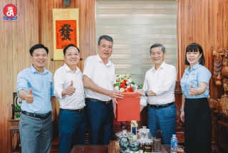 Đảng ủy Khối DN, LĐLĐ huyện Gia Lâm đến thăm và chúc mừng DUCANH BOND nhân dịp kỷ niệm 21 năm ngày thành lập 